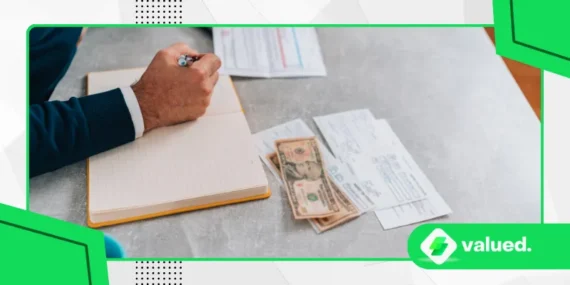 Pay Your Debts with a Low-Interest Loan: Take Control of Your Finances Today!